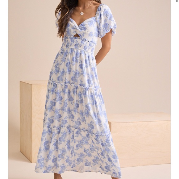 Altar'd State Dresses & Skirts - NEW Altar’d State Blue & White Floral Maxi Dress Size Large Available